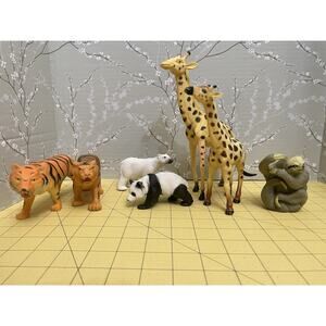 Zoo Animal Figure Lot Of 7 Tiger Giraffe Sloth Panda Bear Polar